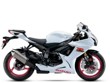 Suzuki GSR 750